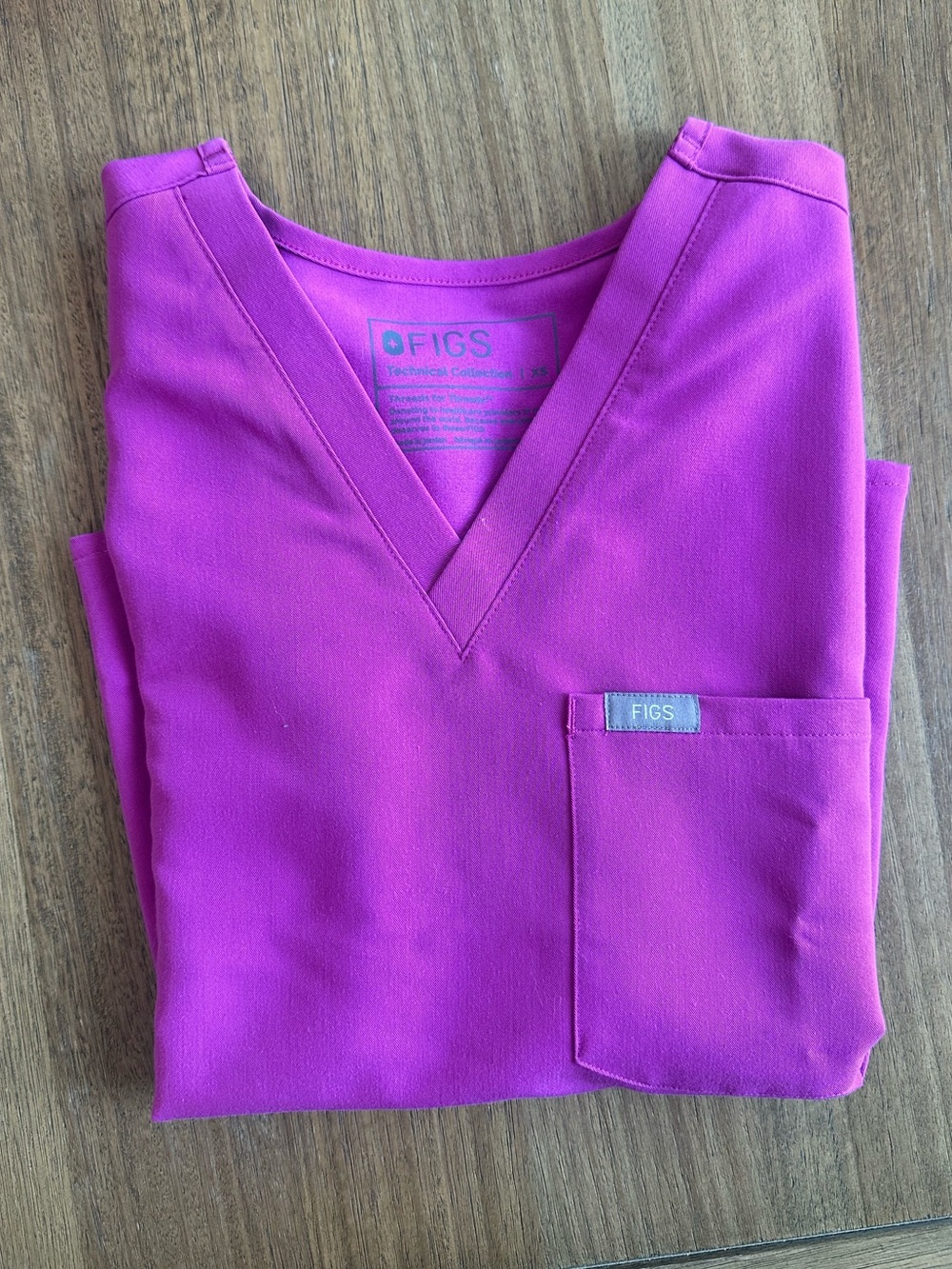 FIGS Catarina One Pocket Scrub Top